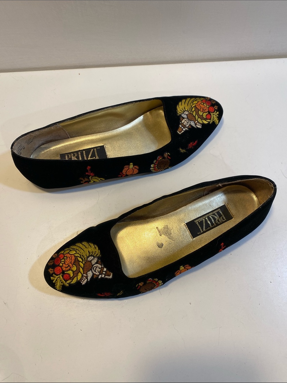 PRITZI Vintage Hollidays Black Floral Embroidered Halloweeb Ballet Flats Sz 9M - Picture 3 of 9